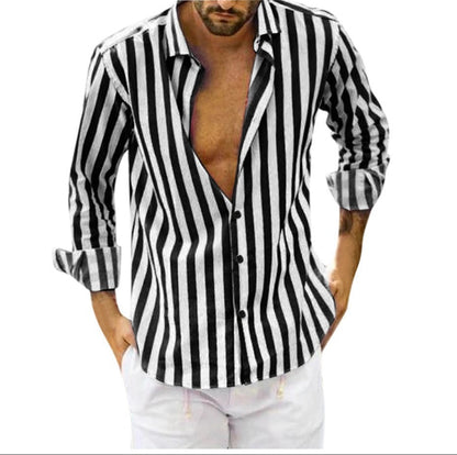 Camisa de corte justo com riscas verticais, para homem