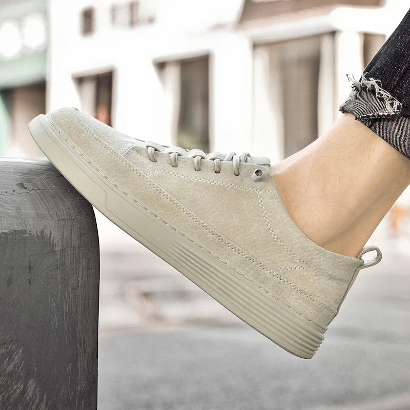 Buty z zamszu
