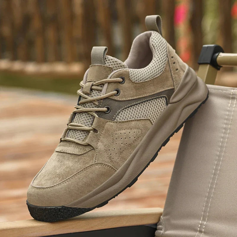 Zamszowe sneakersy Atlas