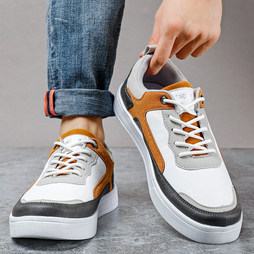 Adi Sneaker
