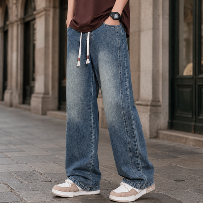 Jeans mit weitem Bein und entspannter Passform